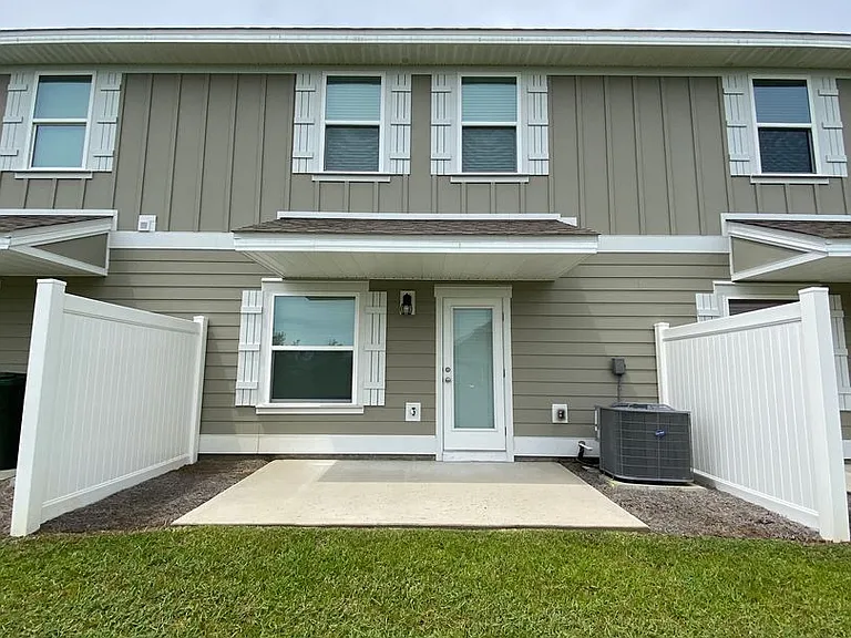 1611 Caleigh Ct — Photo 13