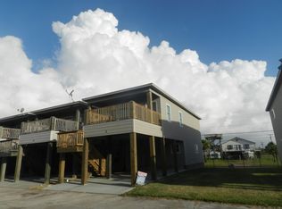 3 Alligator Head Ln, Port Oconnor, TX 77982