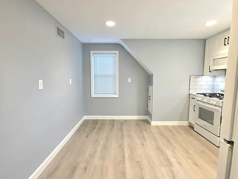 359 President St #2 — Photo 9