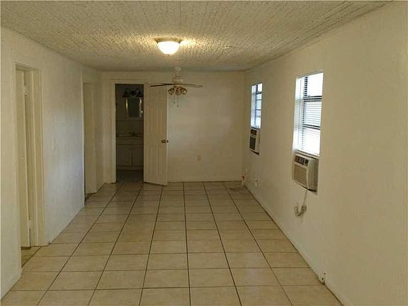 5th image of 729 NW 19th Ave