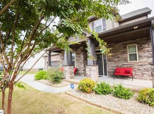 636 Chartwell Dr, Greer, SC 29650