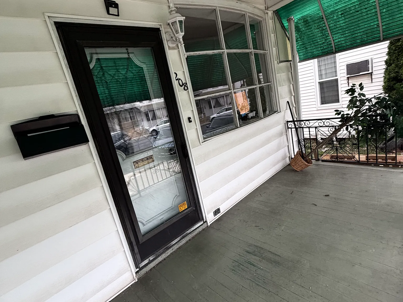 2 bed, $1,000 — Photo 2