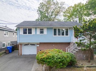 212 E Louis Pl, Iselin, NJ 08830