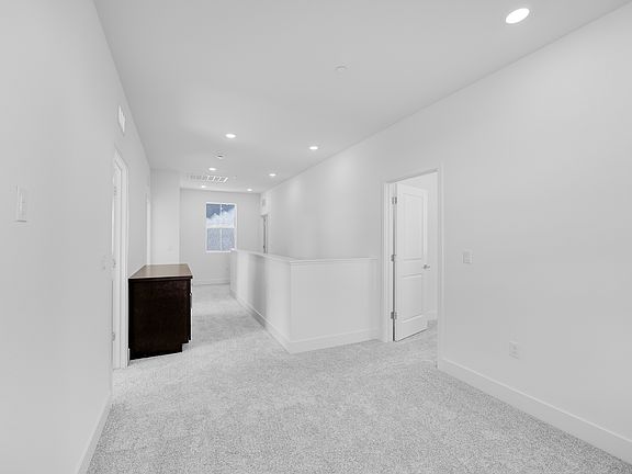 Hillview Residence4 5