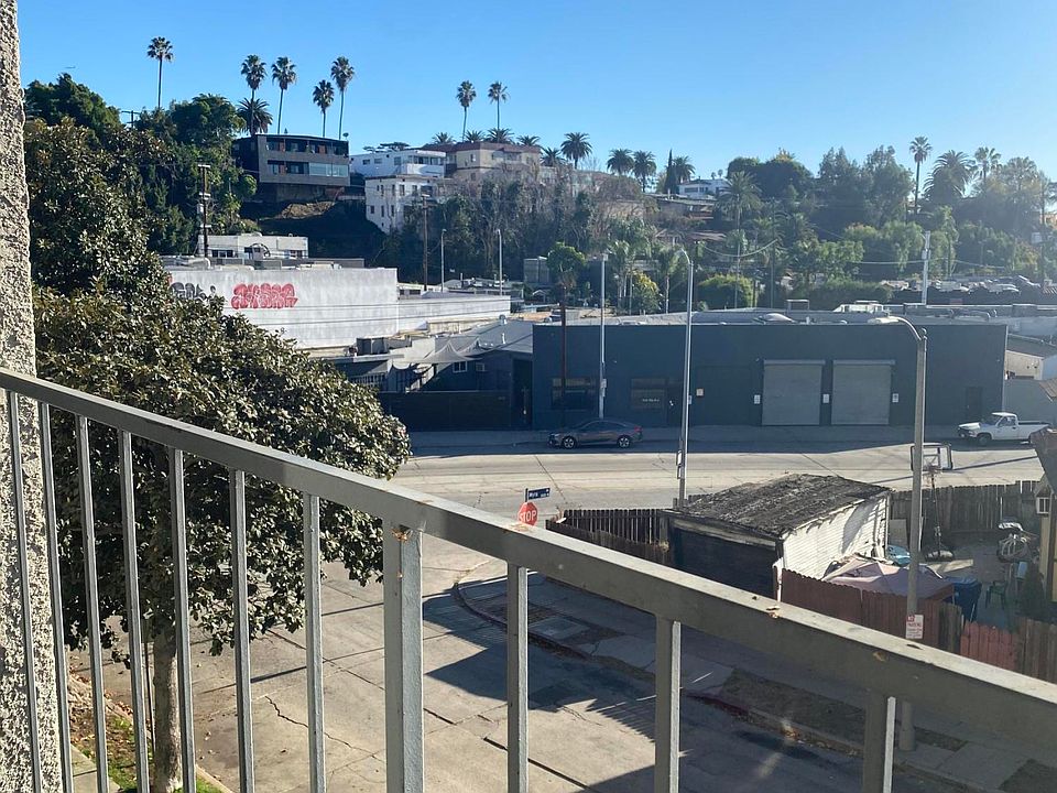 1st image of 4225 Del Mar Ave #302