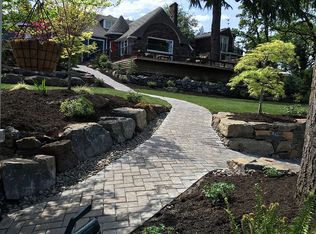 931 Lake Front Rd, Lake Oswego, OR 97034