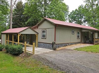 643 Shady Grove Ln, Hayesville, NC 28904