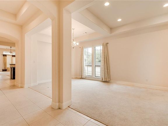4th image of 1001 Walsh Hill Trl