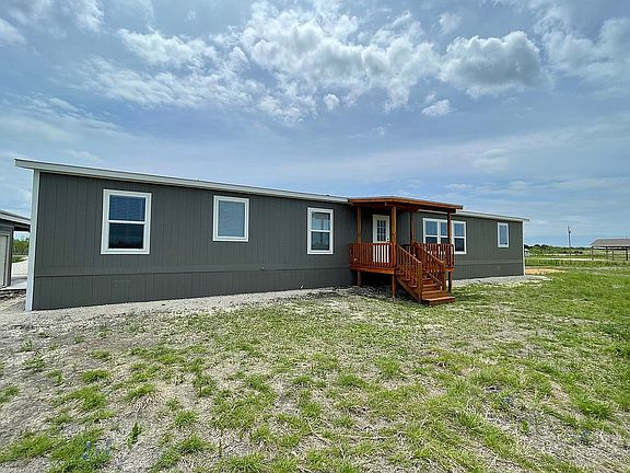 5th image of 433 Lake Whitney Dr