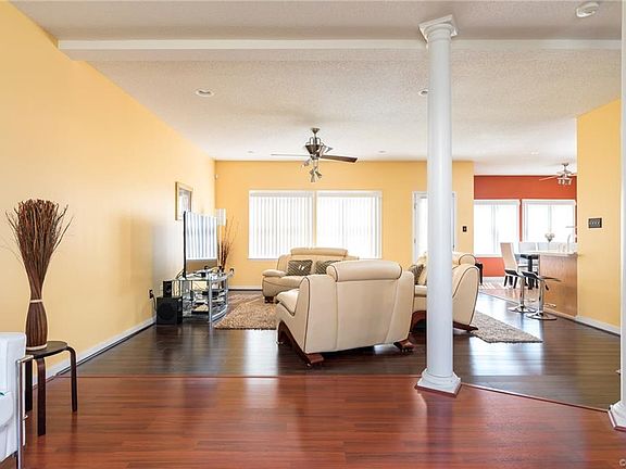 3rd image of 4301 Beulah Oaks Cir