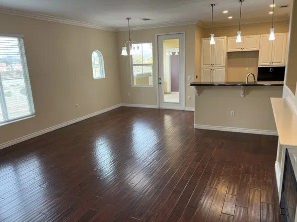 17949 Lost Canyon Rd, Canyon Country, CA 91387