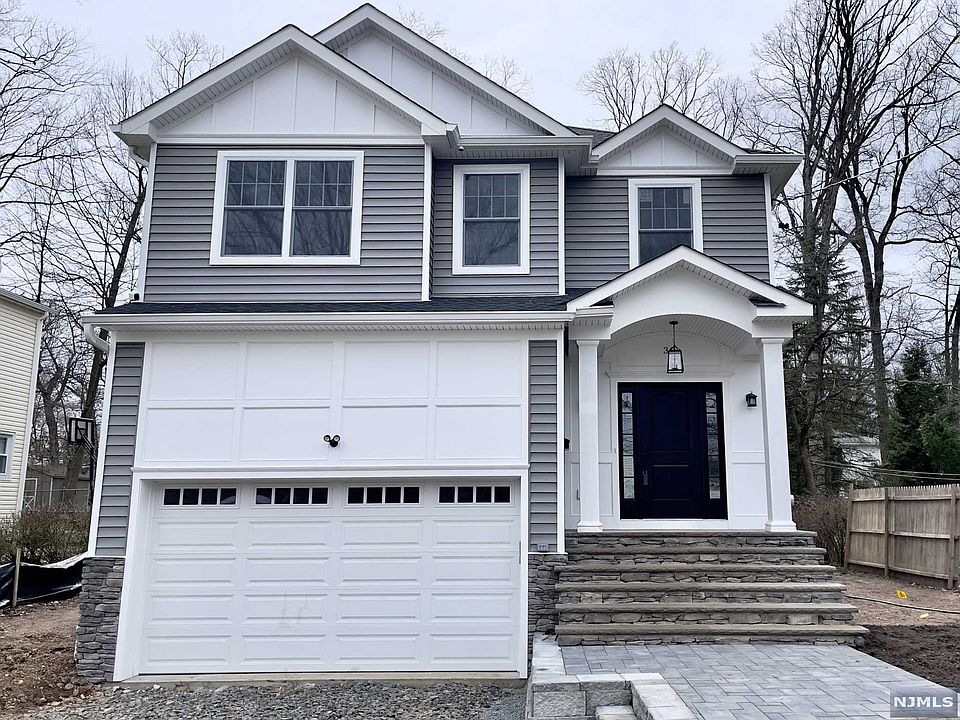 1st image of 30 Crestview Hill Road