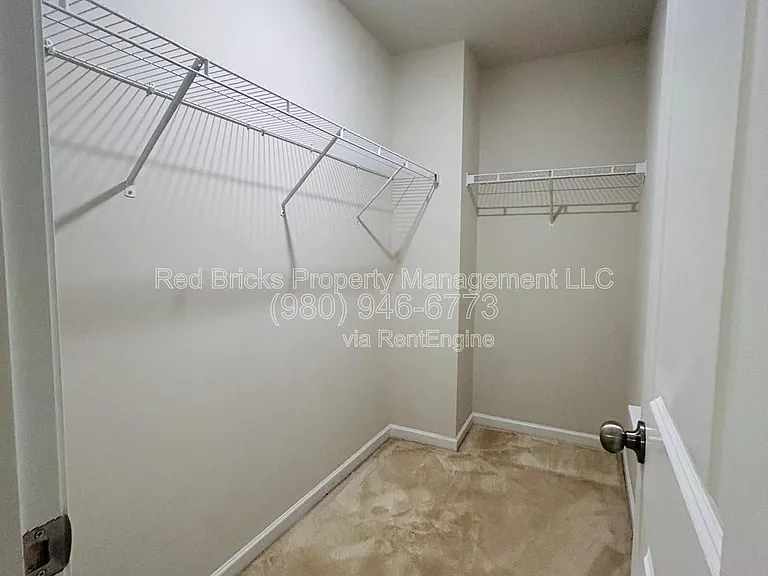 9315 Grand Valley Dr — Photo 36