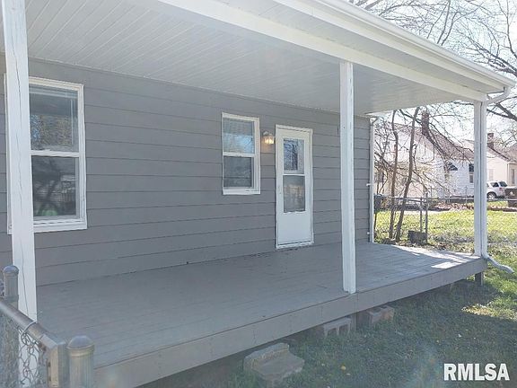 5th image of 2913 N Avalon Pl