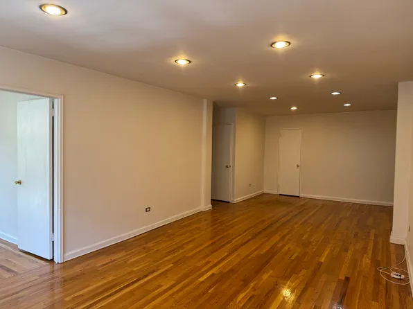 67-25 Clyde Street image 2 of 13