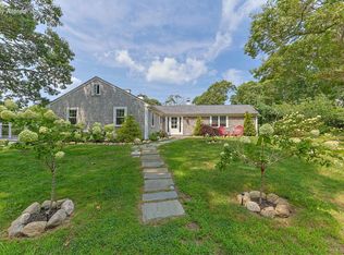 28 Frazar Rd W, Falmouth, MA 02540
