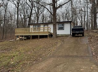 18 Chickasaw Dr, Cherokee Village, AR 72529