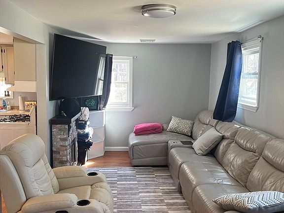 3rd image of 27 Morgan Rd