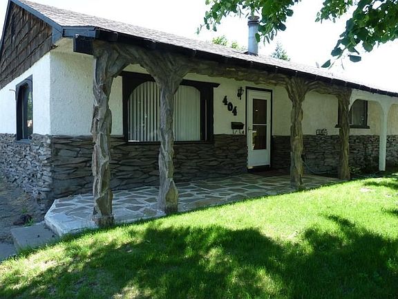 3rd image of 404 Basswood Ave