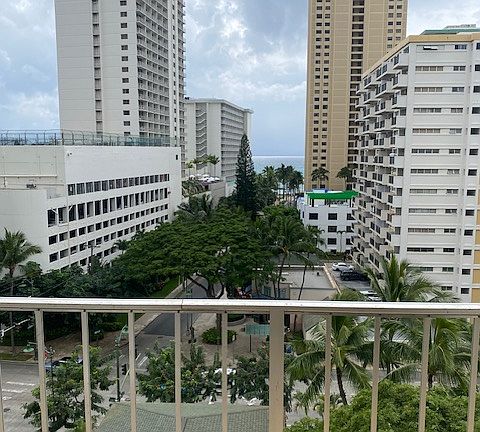 4th image of 222 Liliuokalani Ave Floor 10