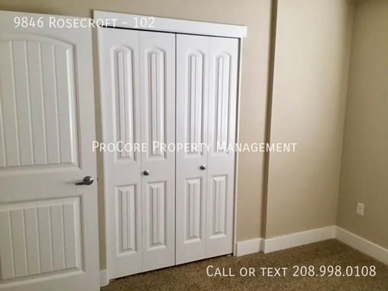9846 W Rosecroft Ct — Photo 31