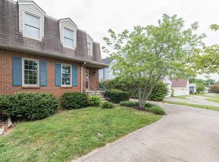 1065 Chinoe Rd, Lexington, KY 40502
