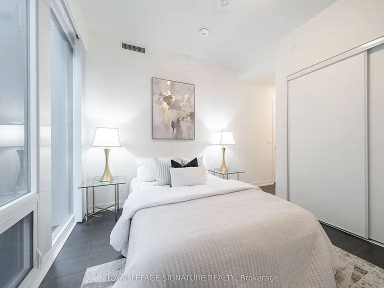 60 Shuter St #203 — Photo 23
