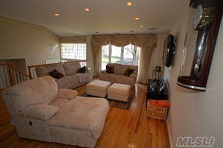 5th image of 13 Barry Park Ct