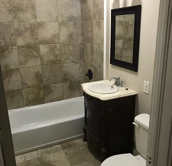 1802 Court St #2 — Photo 6