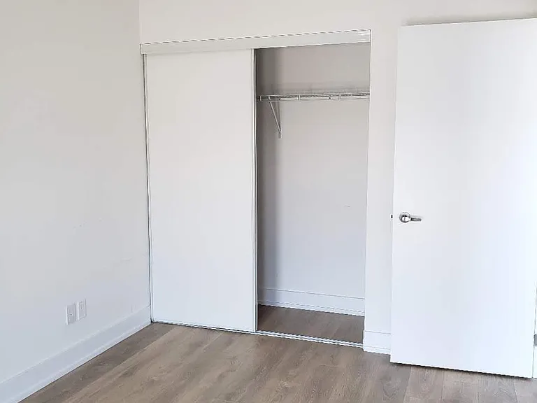 150 Fairview Mall Dr #212 — Photo 4