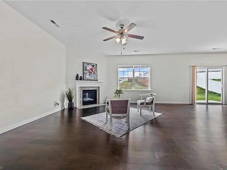 254 Sapphire Rd — Photo 7