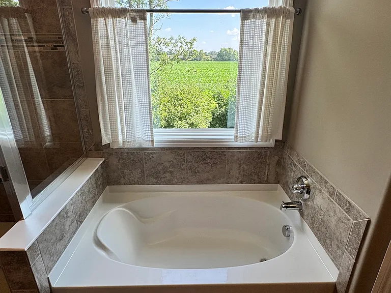 6025 Carrbridge Dr — Photo 19