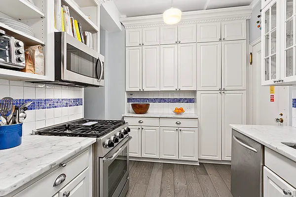 Sold by Compass | media 15