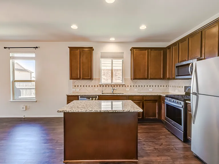11617 Amber Stream Ln — Photo 11