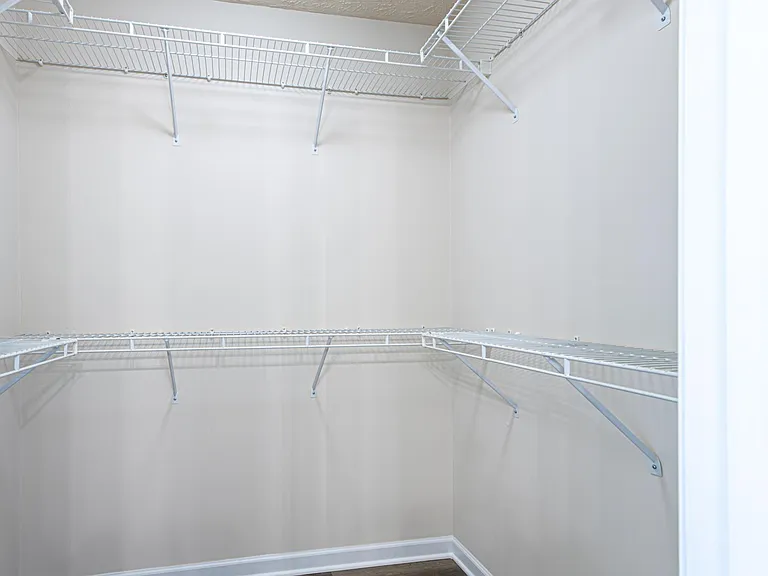 1315 Hunters Way Ct — Photo 20