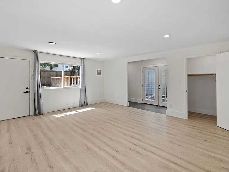 1804 Northwood Rd — Photo 28