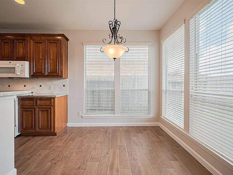 20834 Avery Cove Ln — Photo 19