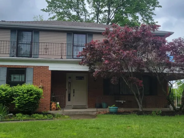 2466 Cecelia Dr, Villa Hills, KY 41017