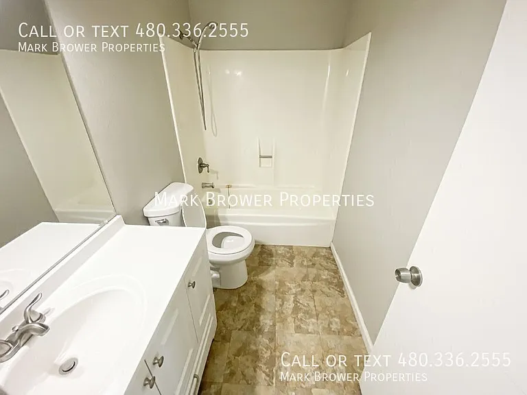 1519 E Laguna Dr — Photo 13