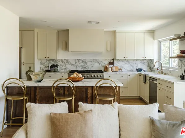 8381 Zitola Ter, Playa Del Rey, CA 90293