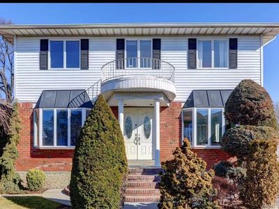 435 Doris Ave, Franklin Square, NY, 11010