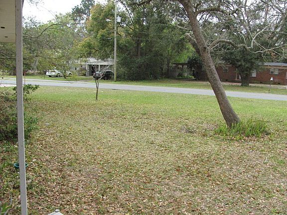 4th image of 126 Yorkshire Dr