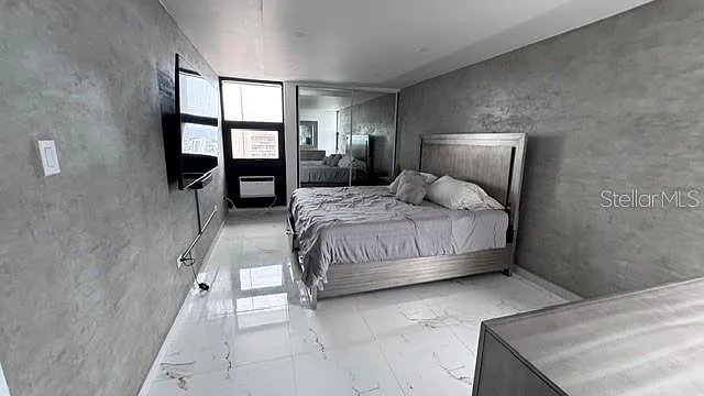 2 bed, 2.0 bath, 1200 sqft, $4,200 — Photo 4