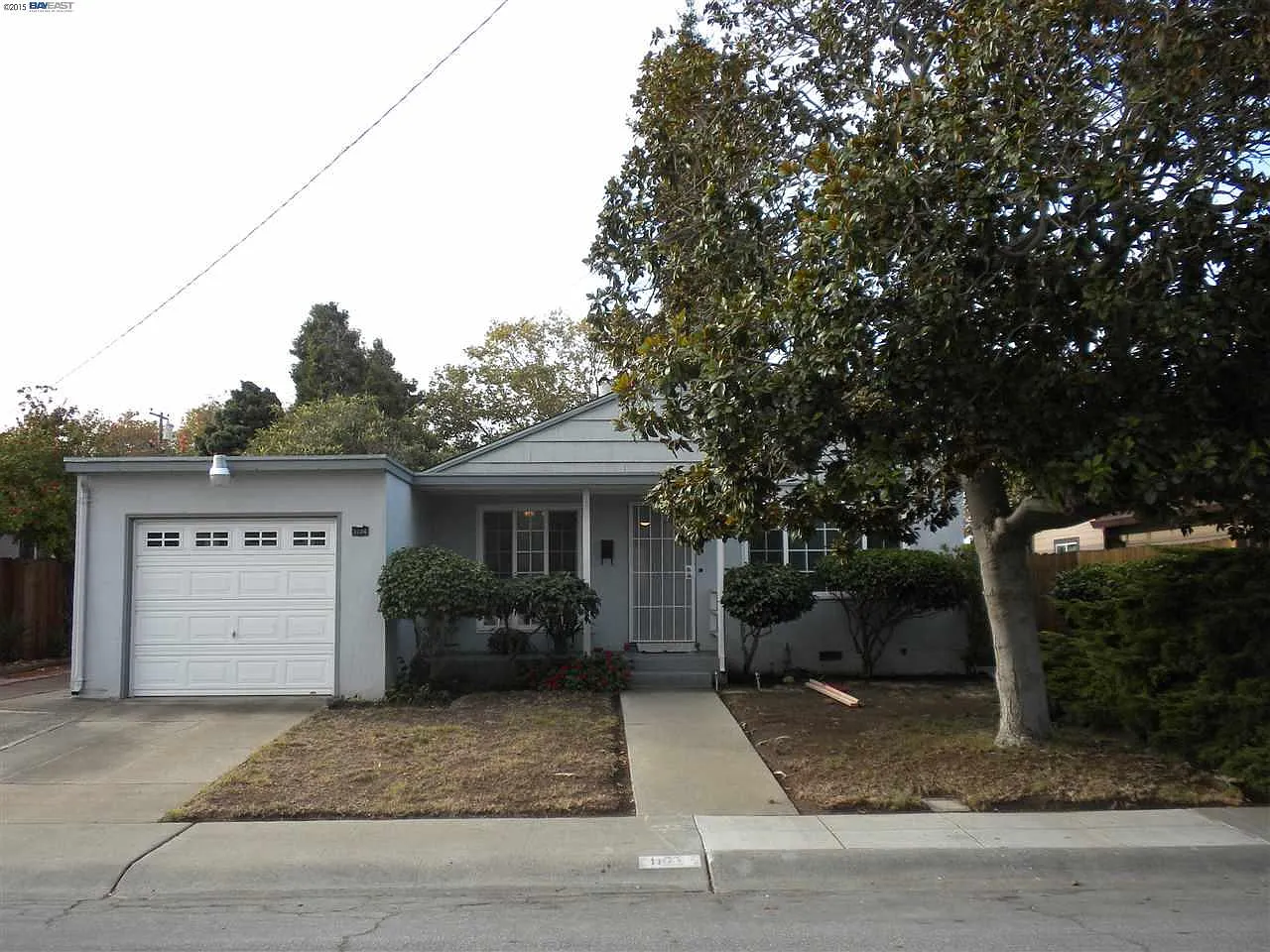 1174 Avon Ave photo 1