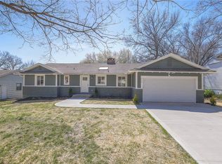 619 E 108th Ter, Kansas City, MO 64131