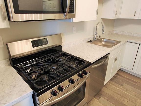 3rd image of 3705 S George Mason Dr APT 617S