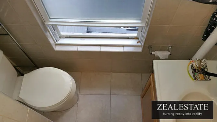 Rented by ZealEstate Group Inc | media 70