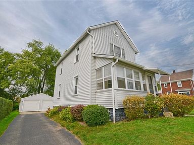 710 Jones St Hubbard Oh 44425 Zillow