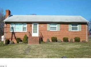 7300 Elkhardt Rd, North Chesterfield, VA 23225