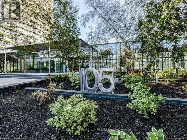 105 The Queensway, Toronto, ON